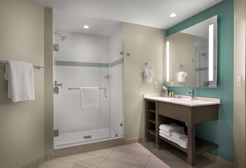 장애인을 위한 스위트, Hilton Grand Vacations Club Ocean 22 Myrtle Beach