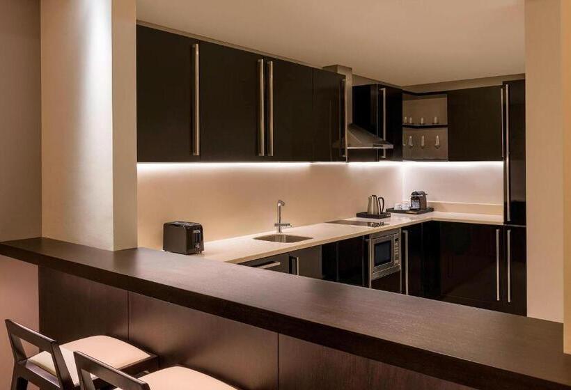 2 Bedrooms Apartment City View, Sheraton Grand Hotel, Dubai