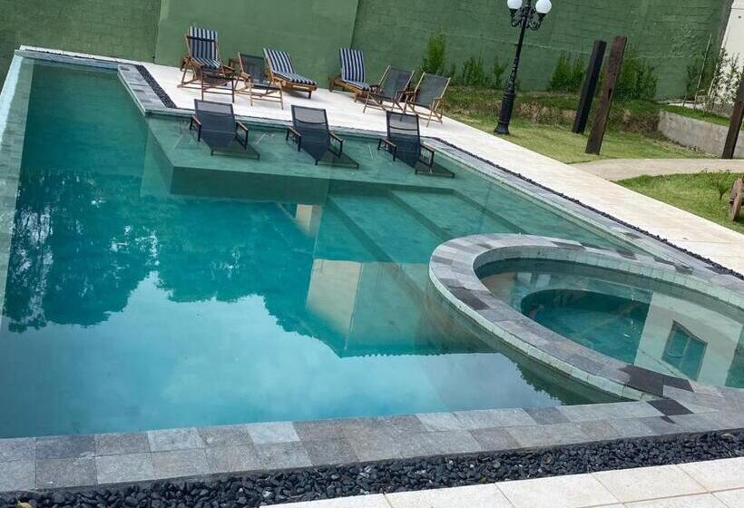스위트, Pousada Villa Manso
