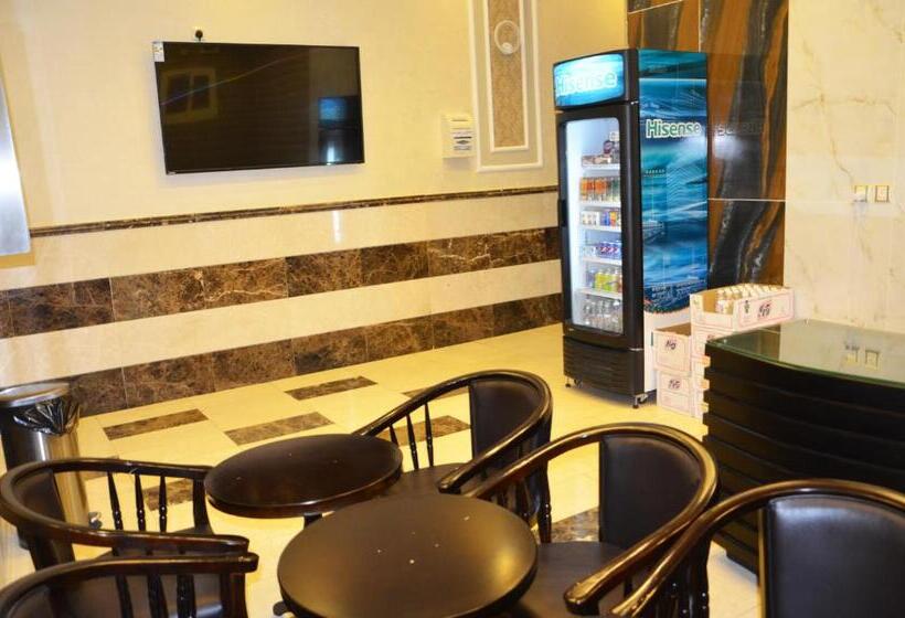 Апартаменты 2 Спальни, فندق الملحان