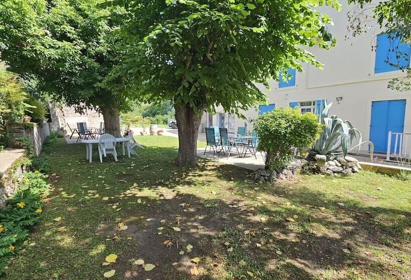 Номер Стандарт, Chambres Et Gîtes Les Deux Chênes Près De Bergerac