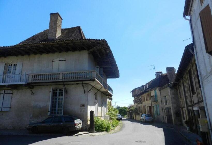 Номер Стандарт Адаптированный для Инвалидов, Chambres Et Gîtes Les Deux Chênes Près De Bergerac