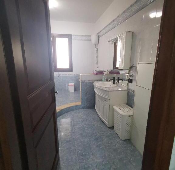 اتاق استاندارد با چشم‌انداز باغ, B&b La Fenice