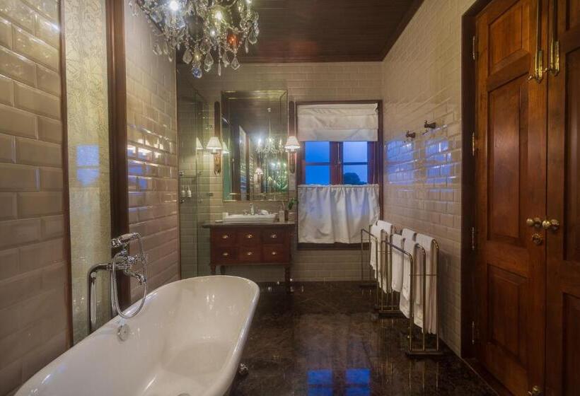اتاق سوپریور با تخت بزرگ, Dendrobium House Near Kandy