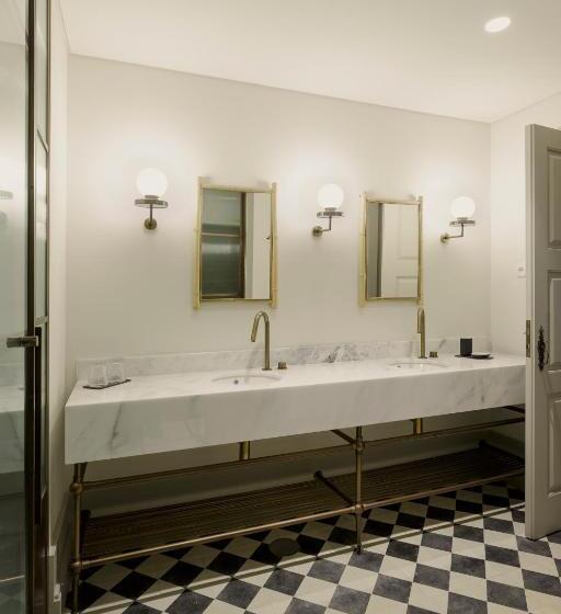 سوئیت با وان آب گرم, Saboaria Boutique Hotel Porto