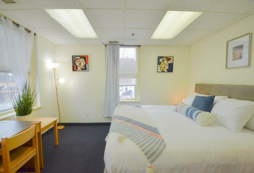 バス共有のスタンダードルーム, Michie House In College Hill