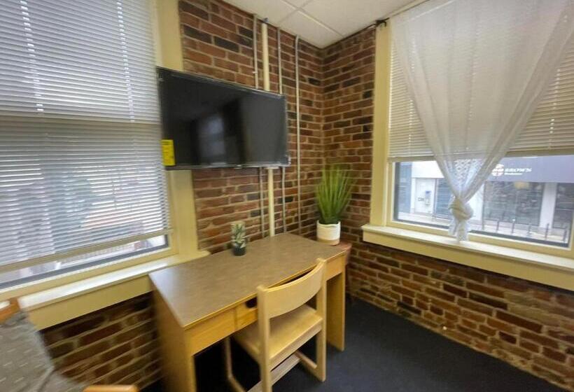 バス共有のスタンダードルーム, Michie House In College Hill