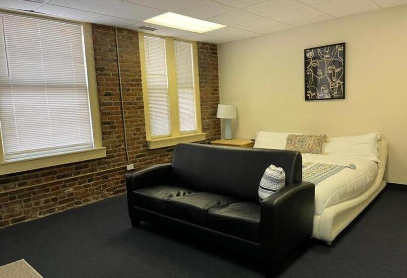 バス共有のスタンダードルーム, Michie House In College Hill