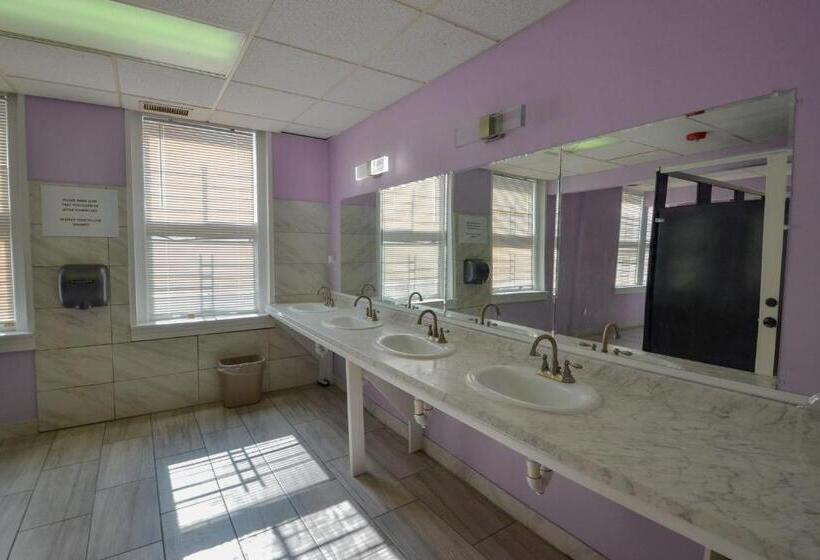 バス共有のスタンダードルーム, Michie House In College Hill
