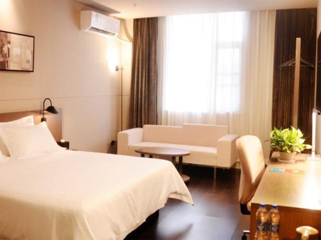 اتاق استاندارد, Jinjiang Inn Select Wuhan Tianhe Airport Branch