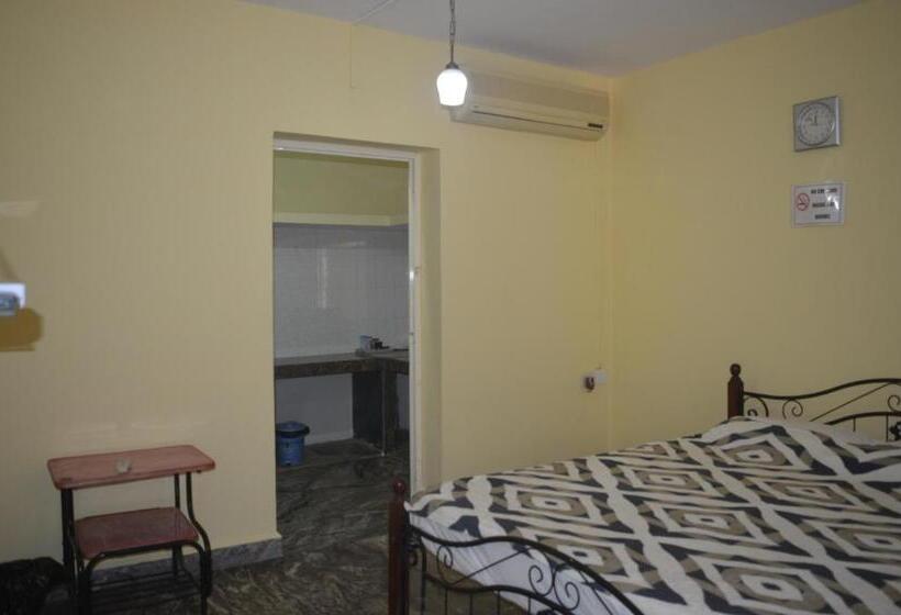 اتاق لوکس با بالکن, James Guesthouse