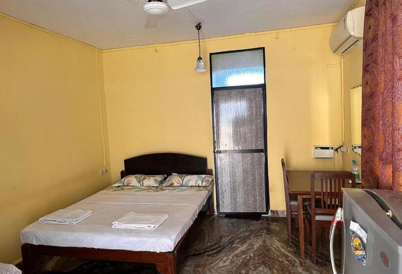 اتاق لوکس, James Guesthouse