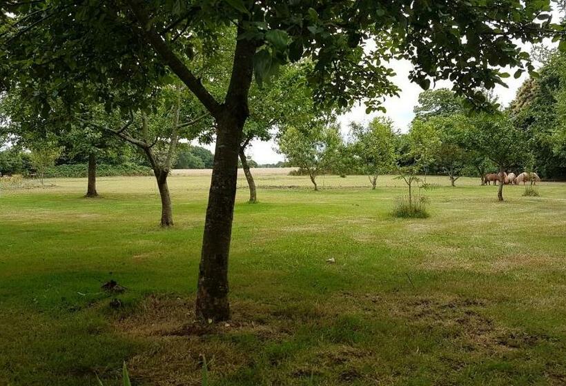 خانه 2 خوابه, La Ferme De Kerhors