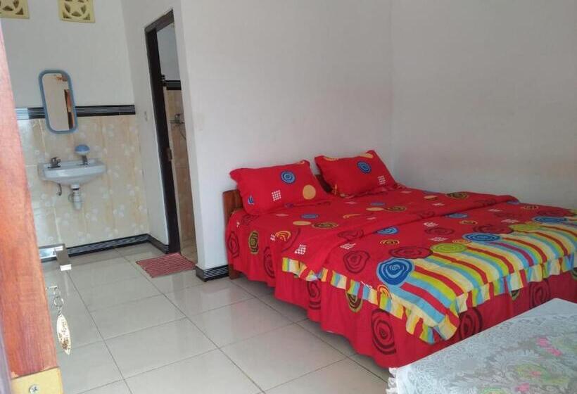 Номер Стандарт, Oyo 91230 Kelimutu Eco Village