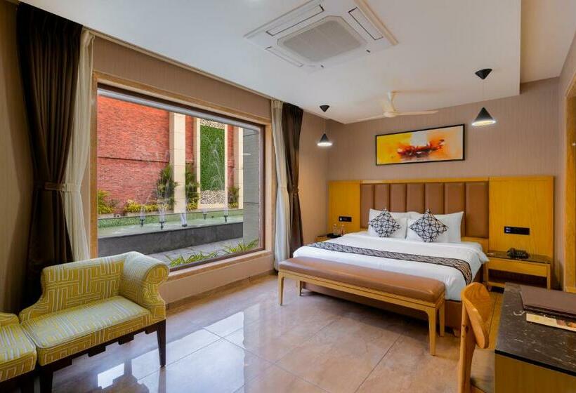 Номер Стандарт Вид на Бассейн, Treat Beach Resort