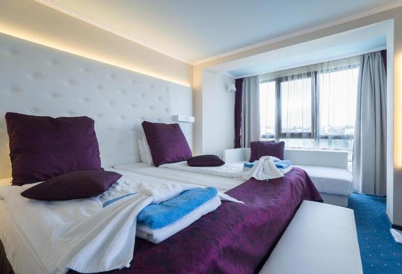 Номер Стандарт с Балконом, Perla Royal Hotel   All Inclusive