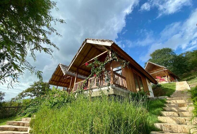 Номер Deluxe Вид на Море, Kertasari Lodge