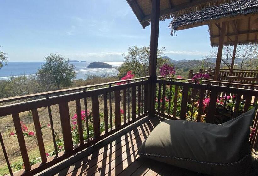 Семейный Номер Вид на Море, Kertasari Lodge