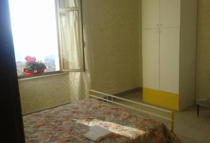 Номер Стандарт Трехместный, B&b Amato