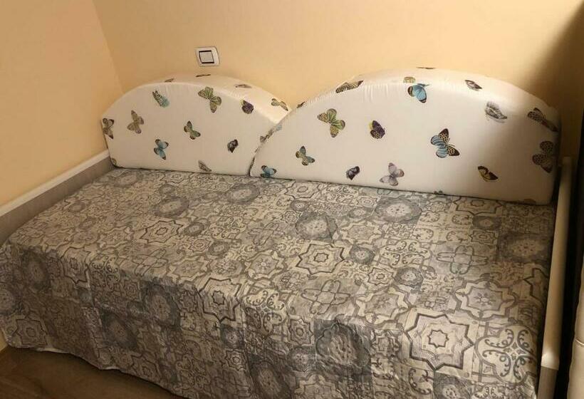 컴포트 트리플 룸, B&b Butterfly