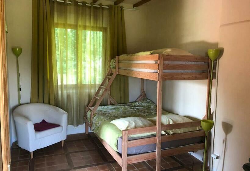 Номер Стандарт, Chambre D Hôtes De Paille Et D Argile