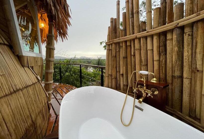 Номер Deluxe Кровать Кинг, Jantara Resort And Restaurant
