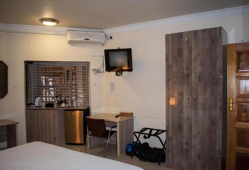 غرفة سوبيريور سرير كينج, Lenasia Guest Lodge