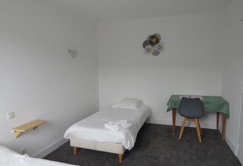 Номер Стандарт Трехместный, Hôtel De La Grange