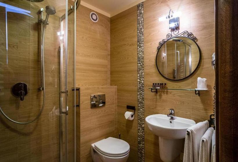 غرفة إقتصادية فردية, Resort Strzelnica