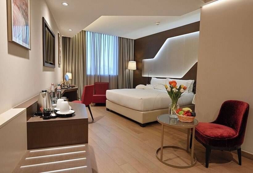Номер Deluxe, Doubletree By Hilton Hotel Yerevan City Centre