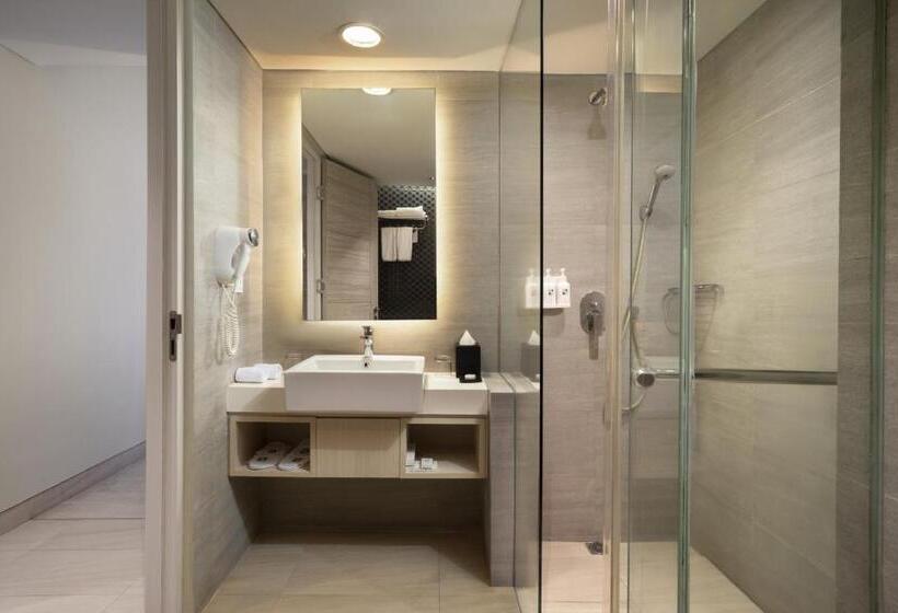 Номер Deluxe с Балконом, Swiss Belhotel Tuban Bali