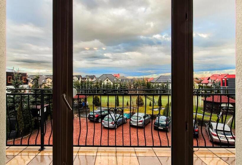 Номер Deluxe, Dworek Różany Hotel & Restauracja