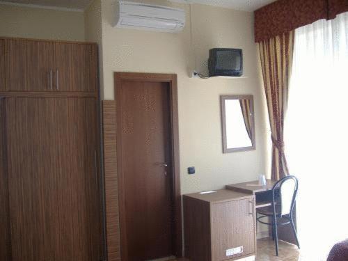 اتاق استاندارد با سرویس بهداشتی مشترک, York