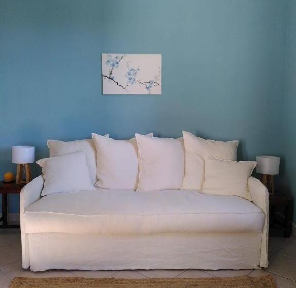 1 Bedroom Apartment Mountain View, Brin D Ardèche