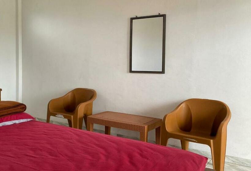 Номер Стандарт, Oyo 90960 Putih Salju Homestay Syariah
