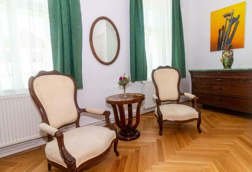 Номер Стандарт, Flanderhof Manor