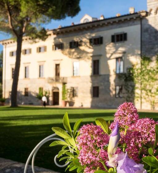 Номер Deluxe, Borgo Pignano Tuscany