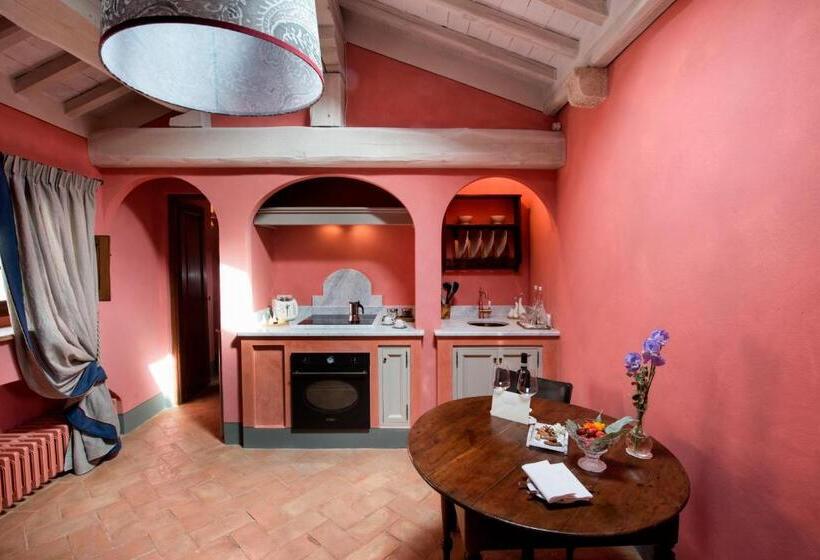 Апартаменты 1 Спальня, Borgo Pignano Tuscany