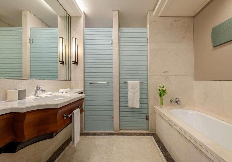 Номер Deluxe Вид на Море, Shangrila Qinhuangdao