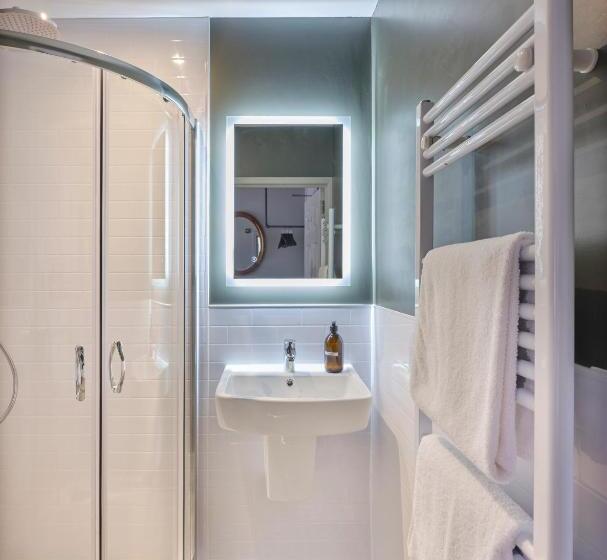 Номер Стандарт, The Bath