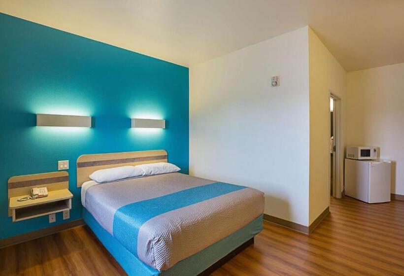 Номер Стандарт, Motel 6grand Island, Ne