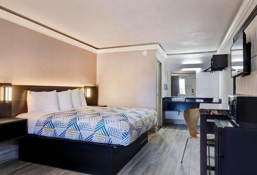 장애인을 위한 킹사이즈 침대 스탠다드 룸, Motel 6 North Little Rock, Ar Jfk Blvd