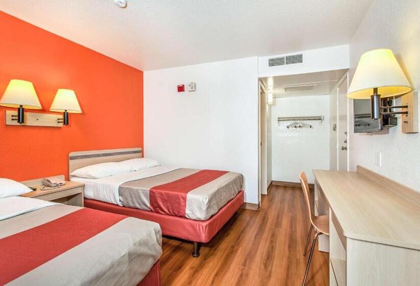 Четырехместный Номер Deluxe, Motel 6vacaville, Ca