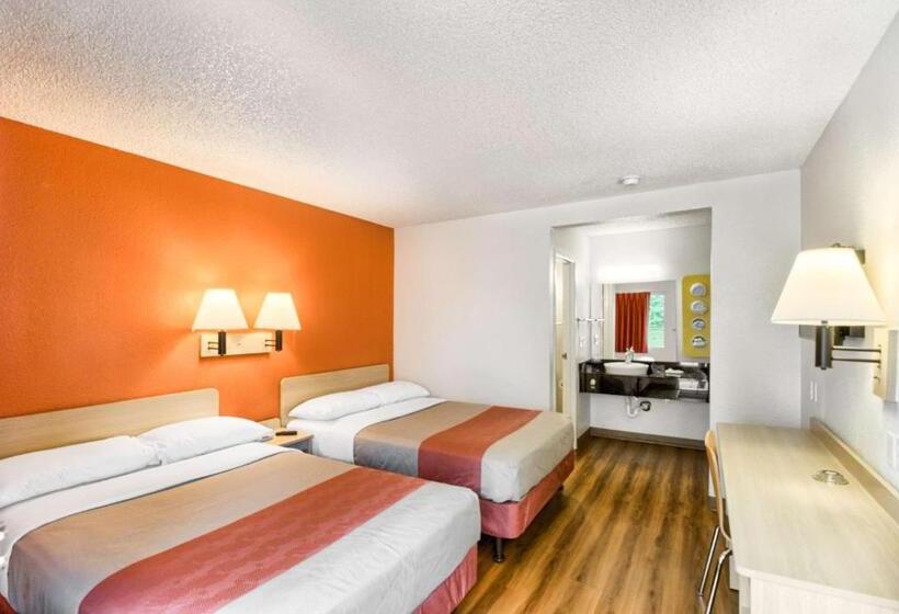 4인용 스탠다드 룸, Motel 6 Everett, Wa  South