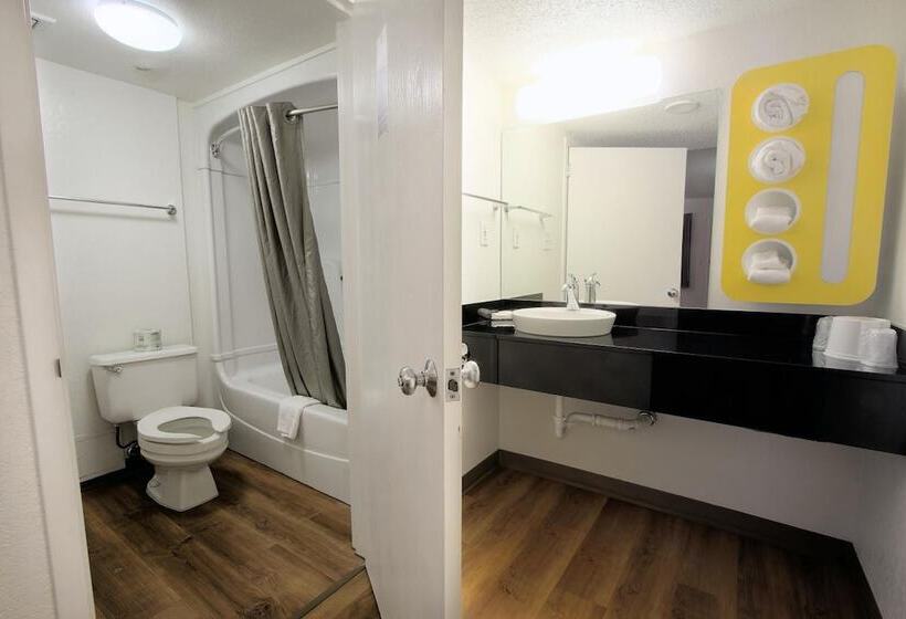 Номер Deluxe Адаптированный для Инвалидов, Motel 6piscataway, Nj