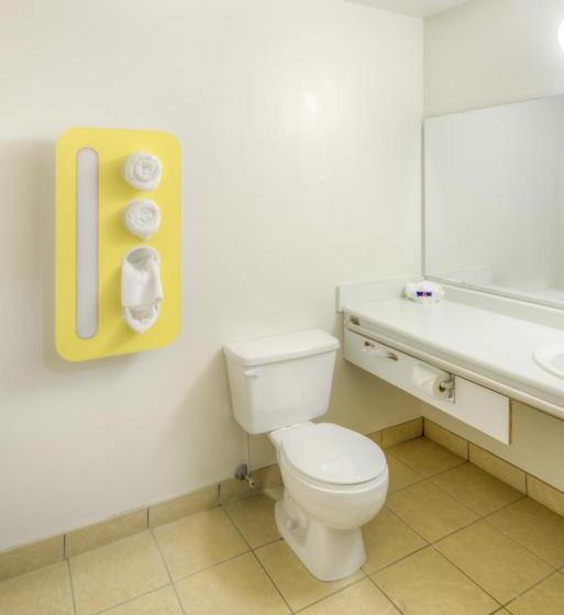 Стандартный Номер Кровать Кинг, Motel 6 Regina, Sk