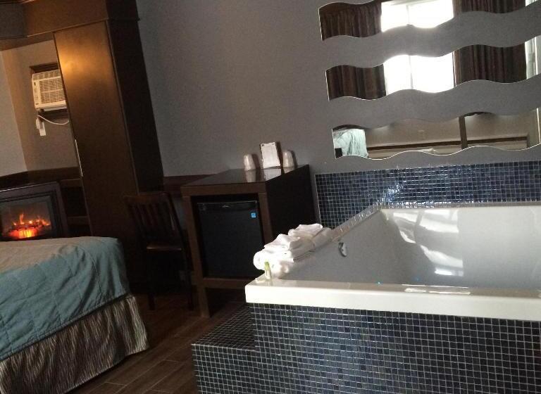 חדק דלוקס עם ג'קוזי, Olux Hotel Motel Suites