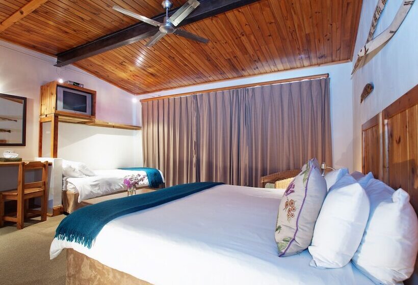 Номер Стандарт Трехместный, At The Woods Guest House