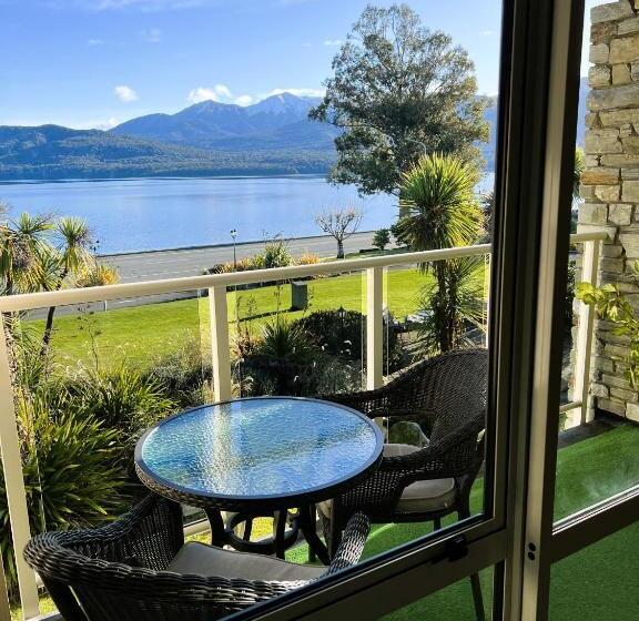 Апартаменты 2 Спальни, Fiordland Lakeview Motel And Apartments
