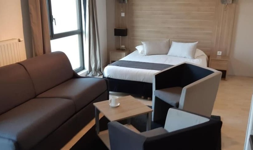 استودیوی سوپریور, Twenty Business Flats Lille Grand Stade
